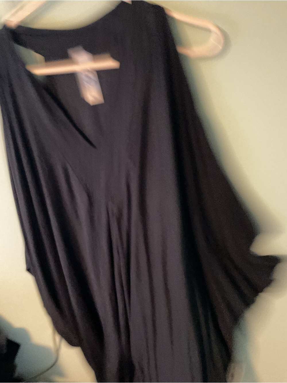 Black v-neck, batwing Flowing Dress - Picture 3 of 5